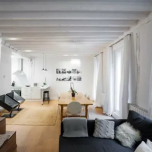 Minimalista En El Corazon De Apartment